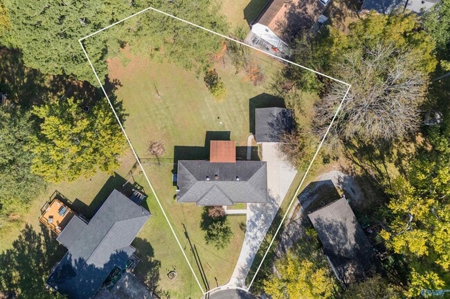 Photo - 1007 Heard Ct SE