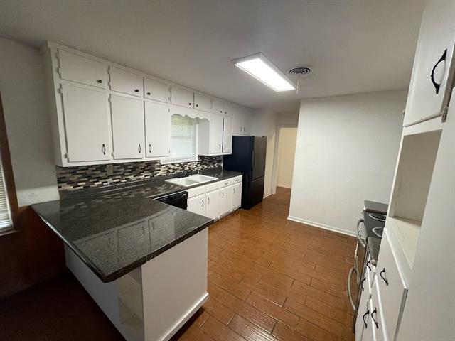 Photo - 1227 Park Center St