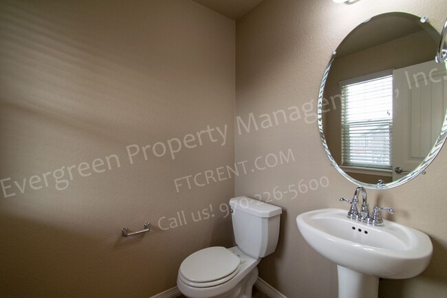 Photo - 1826 Ruddlesway Dr