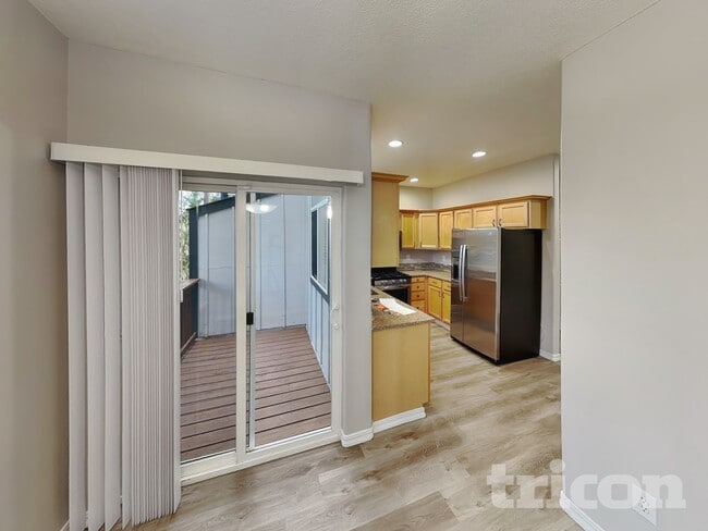 Photo - 7535 SW Onnaf Ct