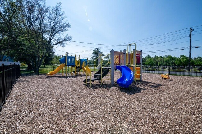 Vineland Village Apartment Homes