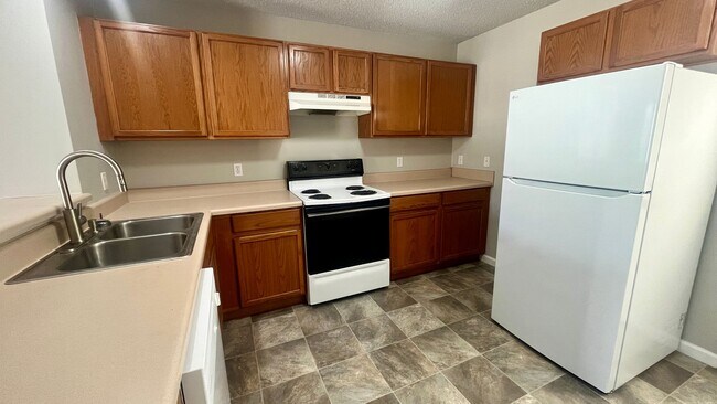 Photo - Laurel Brook Community