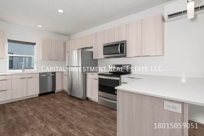 Photo - 1689 S W Temple St Unit 117