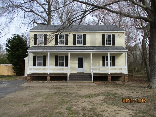 Building Photo - 4 bedroom home