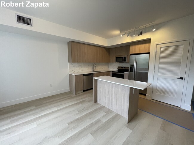 Photo - 18616 NE 24th Pl Condo Unit 357