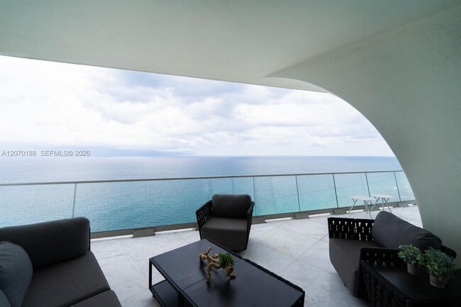 Building Photo - 16901 Collins Ave Unit 4201