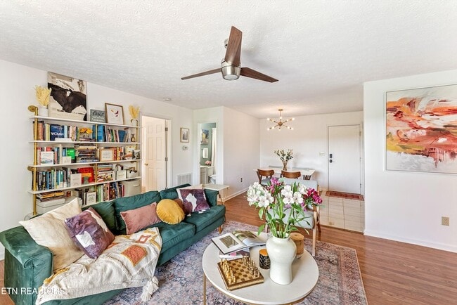 Photo - 1720 Moon Ct