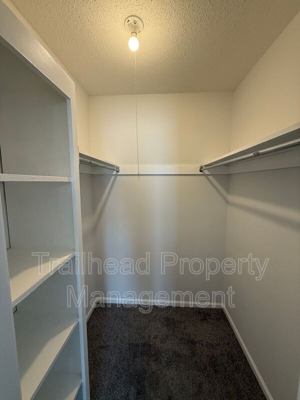 Photo - 7716 W 85th St