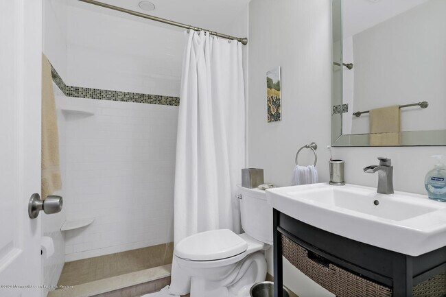 Photo - 709 Ocean Ave N Unit 5