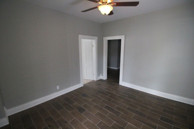 Photo - 3 bed 2 bath Campus Rental