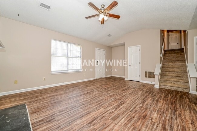 Photo - 35 Hampton Oaks Dr