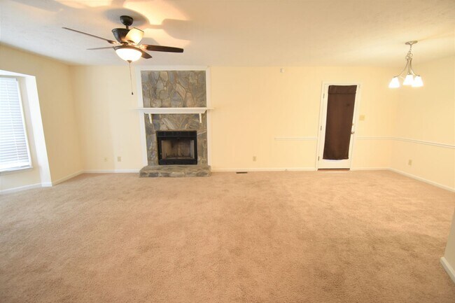 Photo - 3 Bedroom, 2 Bath Home (NO PETS)