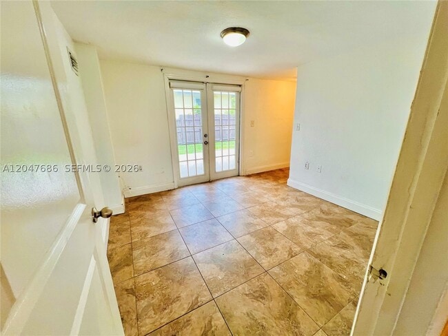 410 Pinecrest Dr