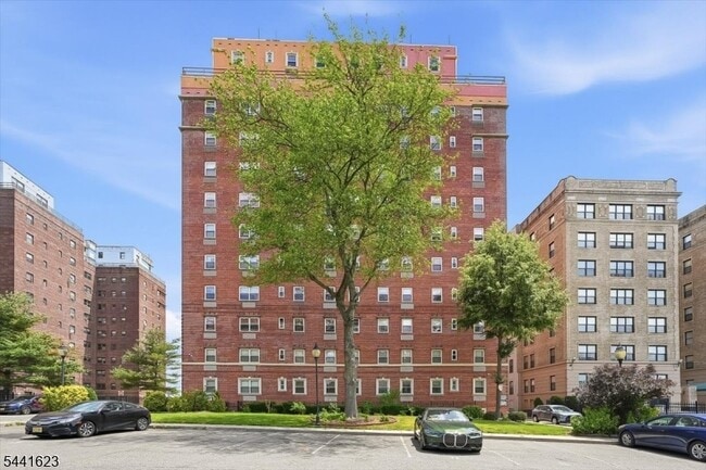Photo - 70 S Munn Ave Unidad 408