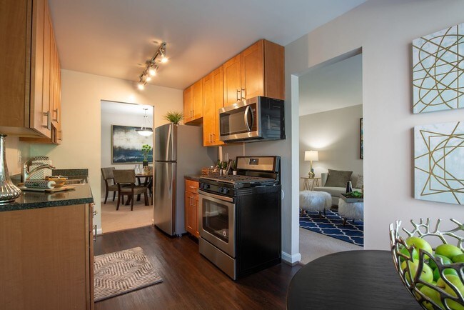 Photo - The Elms at Old Mill