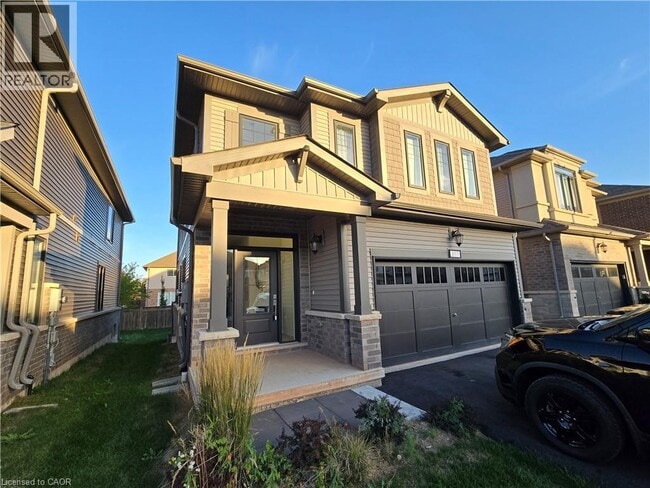 Photo - 107 Starfire Cres