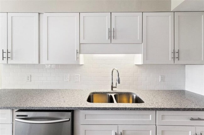 Photo - 1831 Briarcliff Cir Unit 1871B