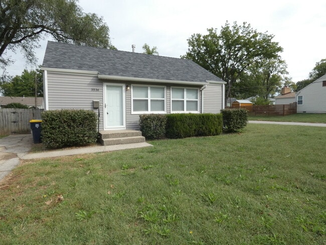 Beautiful Home in Gladstone, MO! - Beautiful Home in Gladstone, MO!