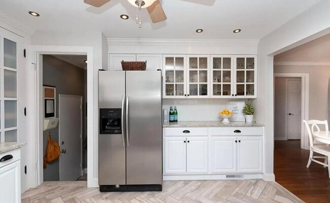 Photo - 256 Castle Dr