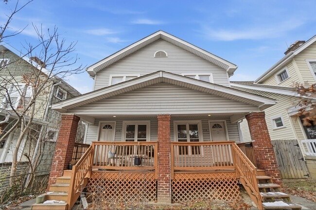 Building Photo - 212 E Hudson St