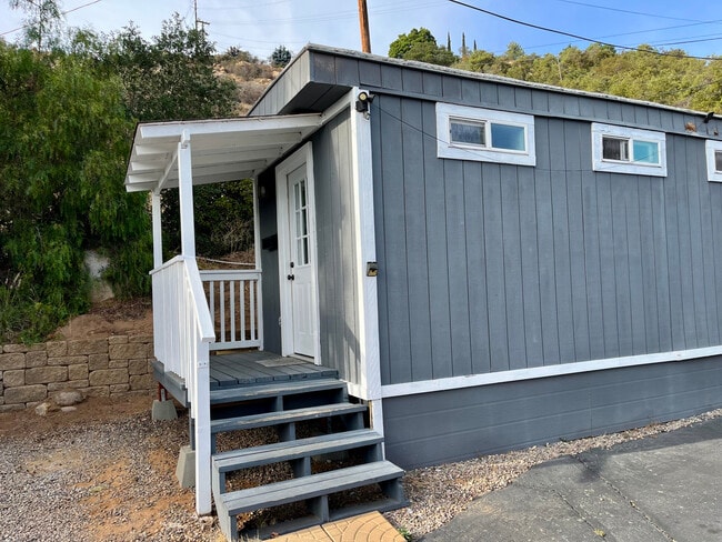 Photo - 13758 Aubrey St