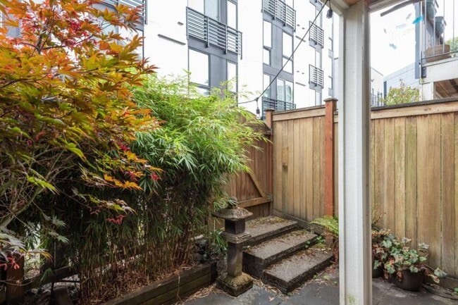 Photo - 2 bedroom in Seattle WA 98112