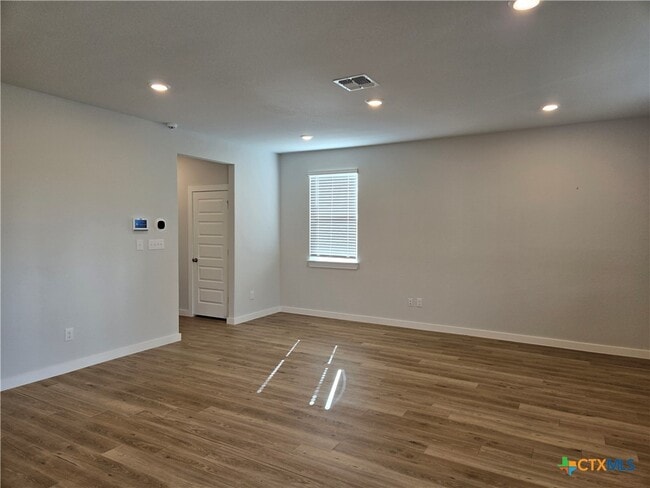 Photo - 2408 Ayers Dr