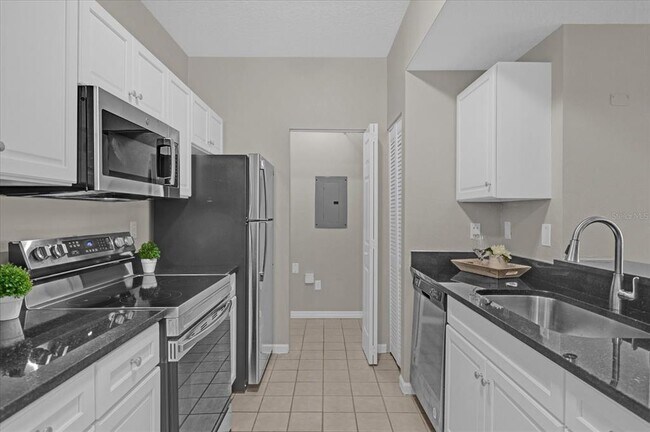 Photo - 14304 Fredricksburg Dr Unit 420