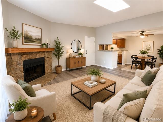 Building Photo - 908 S Walden Way Unit 203