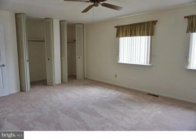 Building Photo - 206 S Snowdon Ct