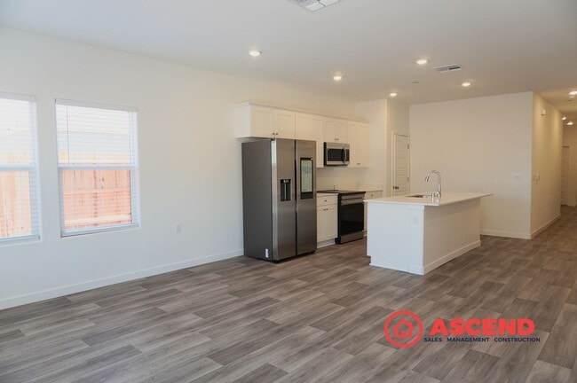 Photo - Spacious 4 Bed/2 Bath Brand New Build! in Bakersfield's Desirable 93311 Area — Solar, Garage & Fu...