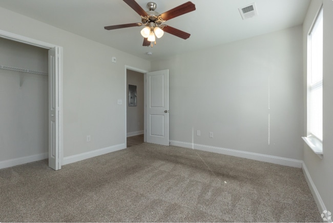 Photo - 217 Walnut Hill Dr Unit A