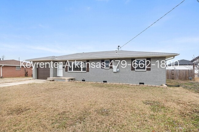 Photo - 803 NW 10th St