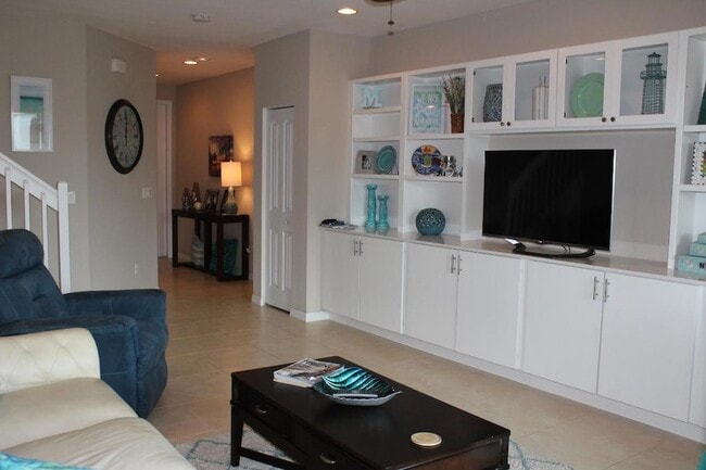 Photo - 149 Gramercy Square Dr