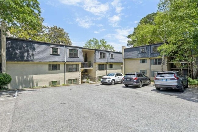 Photo - 73 Montre Square NW Condo