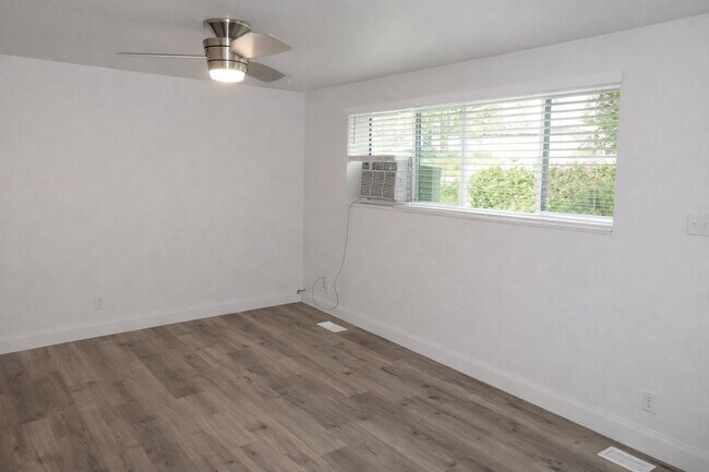 Photo - 475 Wall St Unit Apt 1