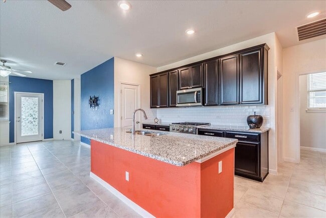 Photo - 101 Otella St