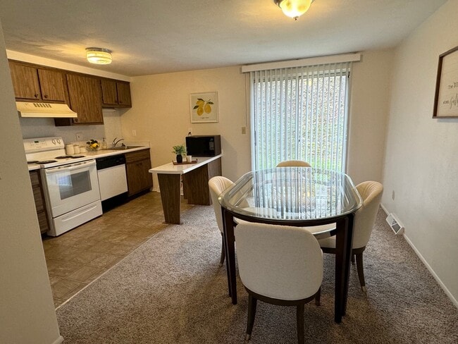 Walnut Ridge Townhomes