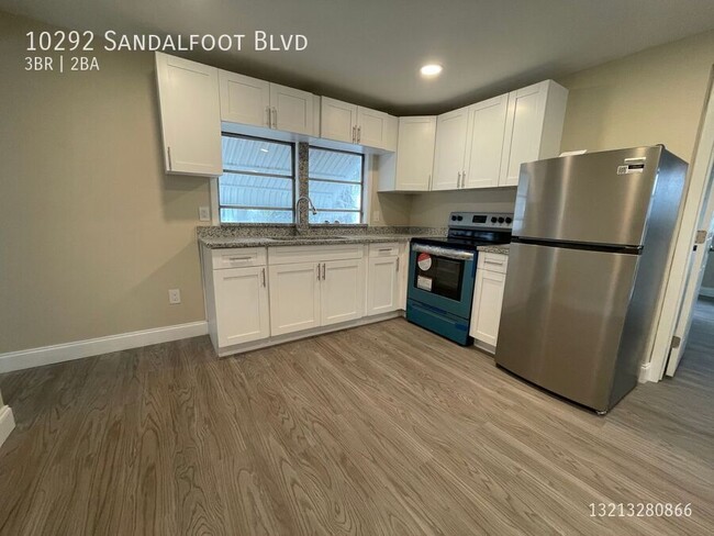 Photo - 10292 SW Sandalfoot Blvd