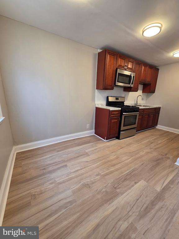 Building Photo - 203 Spring Valley Rd