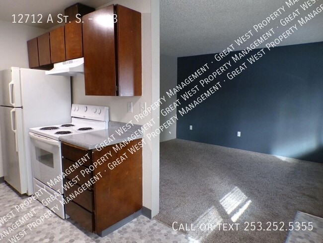 Photo - 12712 A St S Unit 03