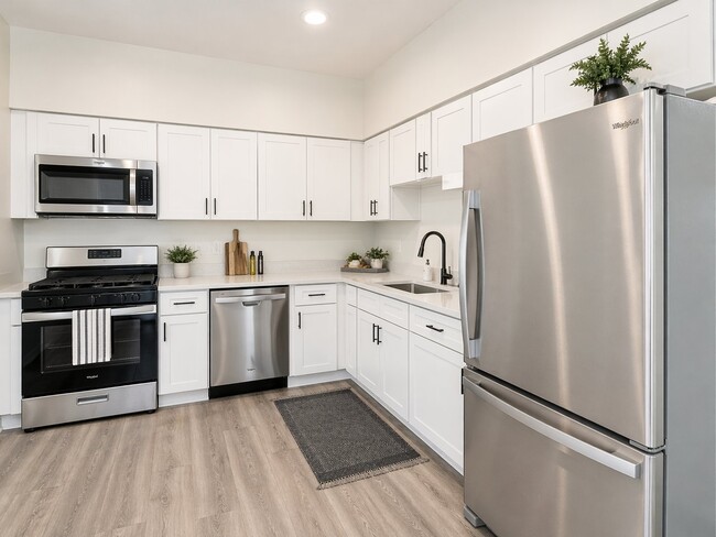 Photo - 500 Marwood Ave