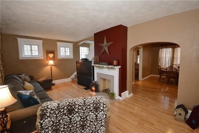 Photo - GORGEOUS 4 BEDROOM HOME IN THE HEART OF BEECHVIEW!