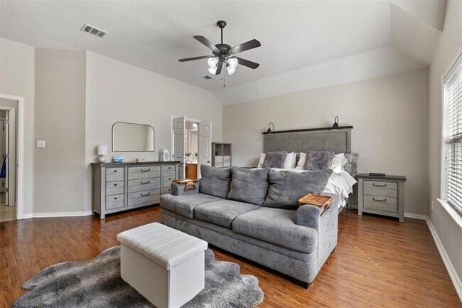 Photo - 2500 White Stallion Way