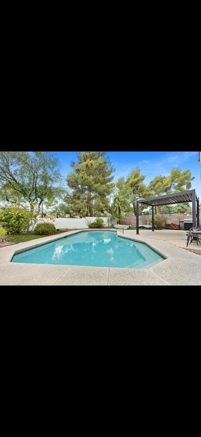 8337 Tide Pool Dr