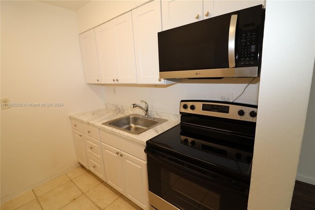 Photo - 499 NW 42nd St Unidad 5