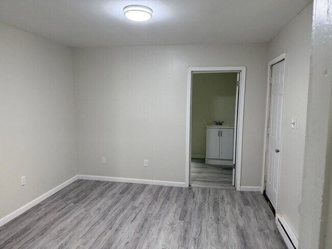 Photo - 1020 W Market St Unit Apt 1
