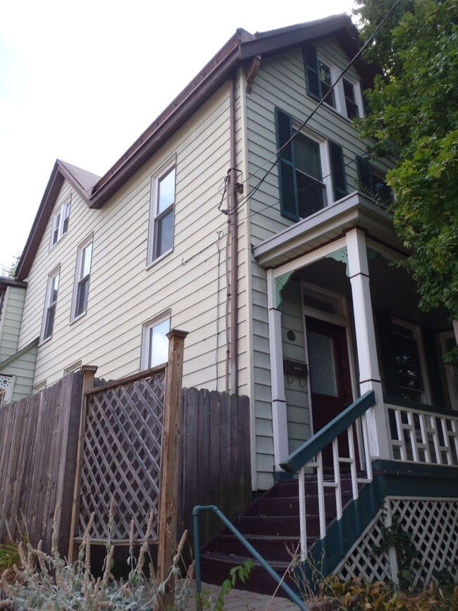 Photo - 339 Shiloh St