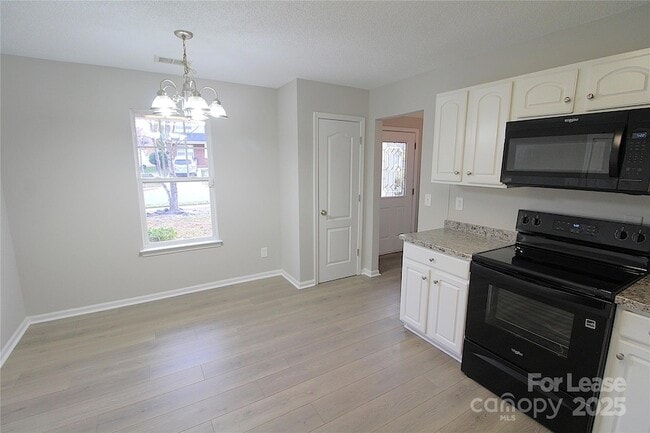 Photo - 409 Peachtree Rd