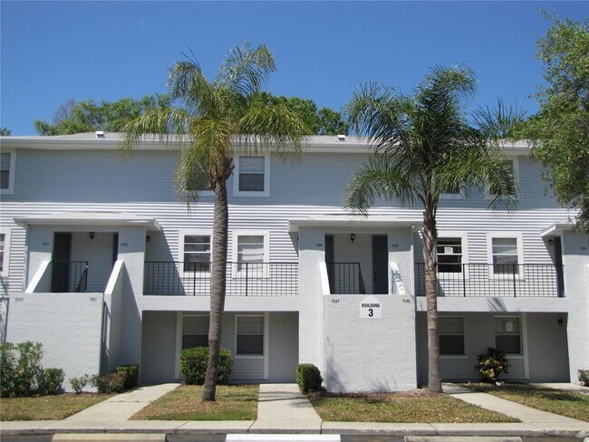 Building Photo - 7137 E Bank Dr Unit 7137 Rental